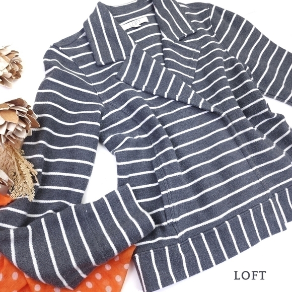 LOFT Jackets & Blazers - Loft Grey White Striped Blazer Sz S